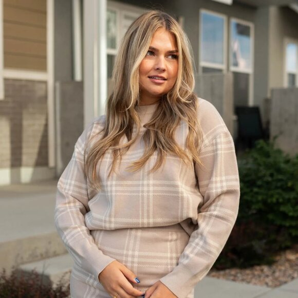 NWT TEA N ROSE Ella Taupe Plaid Sweater - Picture 1 of 12